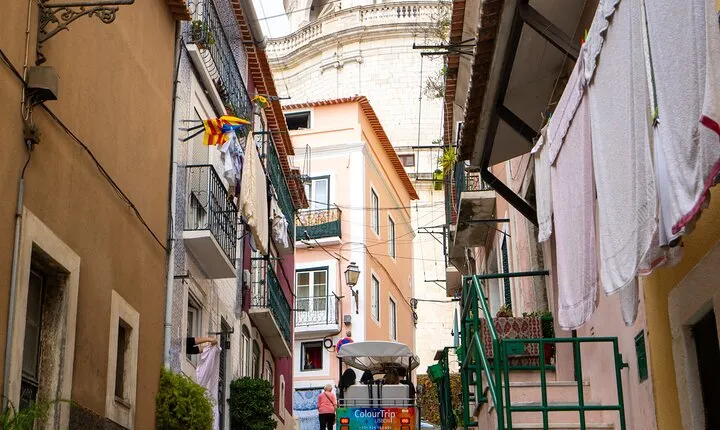 Private Tuk Tuk Tour Through Lisbon’s Historical Streets
