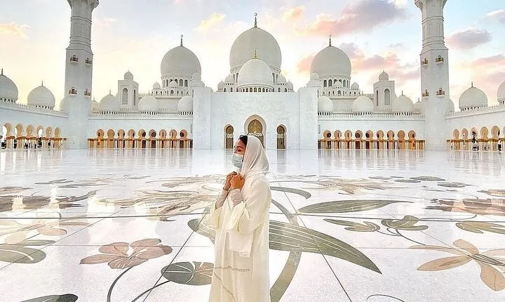 Abu Dhabi Layover & Stopover Private Tour with Choice of Duration