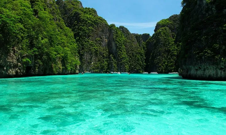 Full-Day Phi Phi Islands Tour with Lunch from Krabi