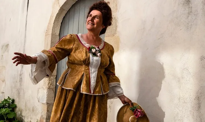 Guided tour of La Rochelle The splendor of merchants in the 18th century