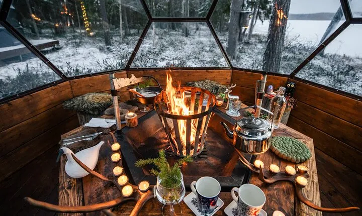PRIVATE Party dinner in a Glass Igloo Under Northern Lights