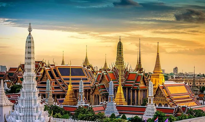 Half Day DIY Bangkok Grand Palace & City Temples
