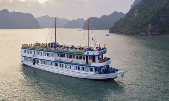 Halong Bay 2 Days/1 Night with 4 Star Cruise Luxury All-Included