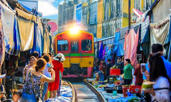 Amphawa Floating & Maeklong Railway Train Market (Small Group)