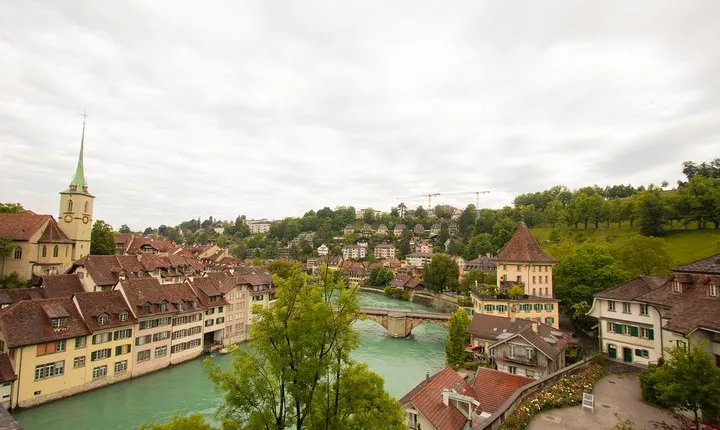 Bern Highlights Small-Group Walking Tour with a Local