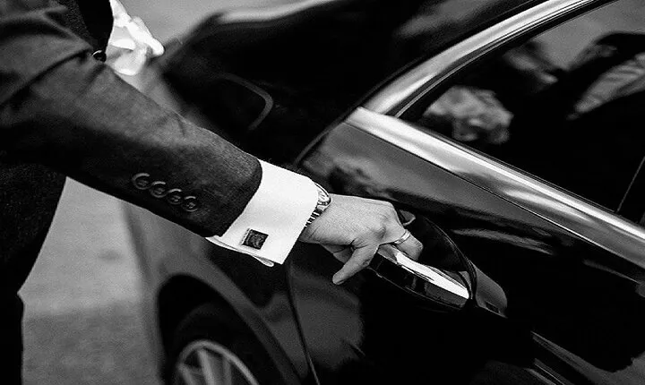 Private transfer from Nice Airport by Antibes Taxi