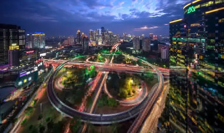 Jakarta Landmarks and Shopping Tour