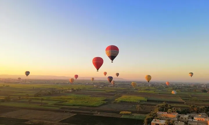 Luxury Sunrise Balloon Ride in Luxor with Hotel Pickup