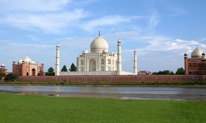 Jaipur to Agra and Taj Mahal Day Tour by Car