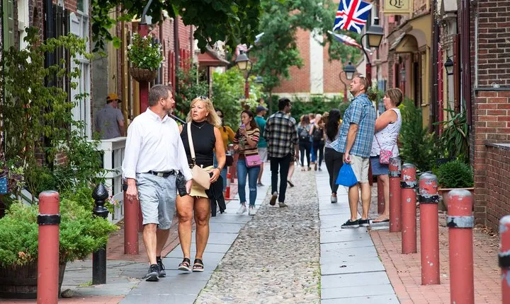 City Sightseeing Walking Tour – Founding Fathers and Mothers