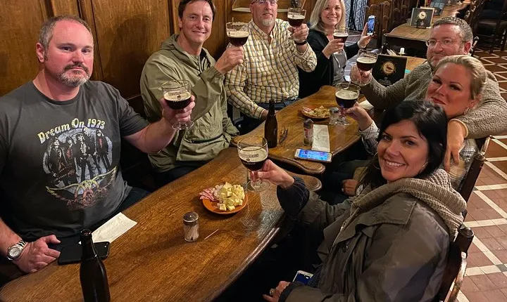 Brussels Chocolate Beer Waffle and Belgian Whiskey All-in-One (Small Group) Tour