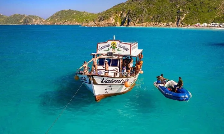 Boat Tour Open Bar A Floor Arraial do Cabo 