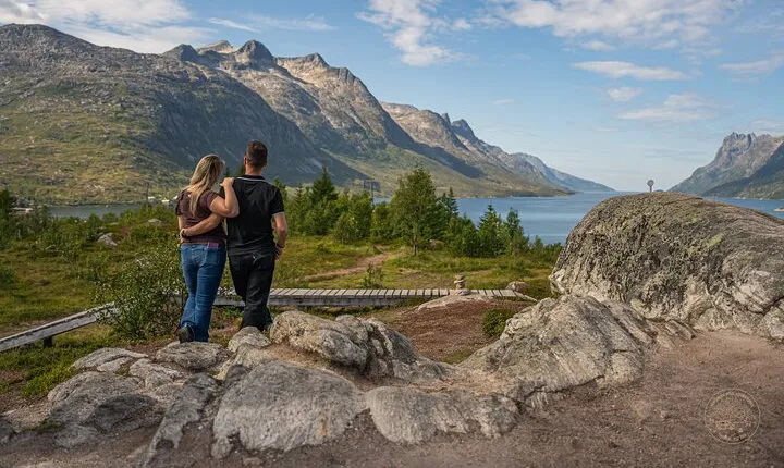 Arctic Roadtrip: fjords with scenic picnic | Sightseeing