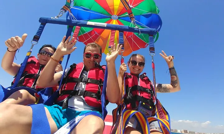 Parasailing in Torrevieja