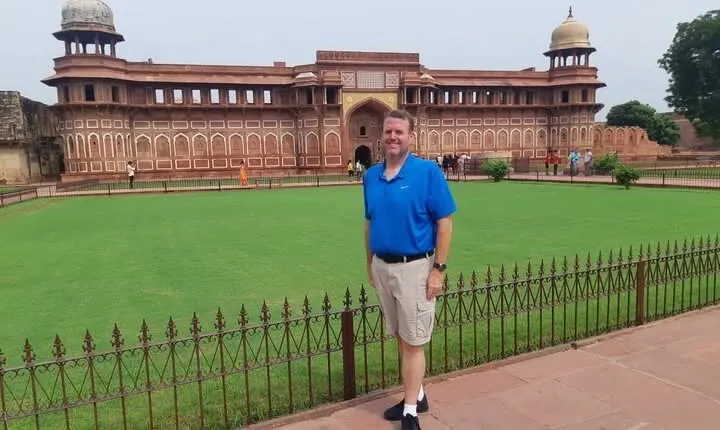 Private Full Day Taj Mahal and Fatehpur Sikri Tour from Delhi By Car
