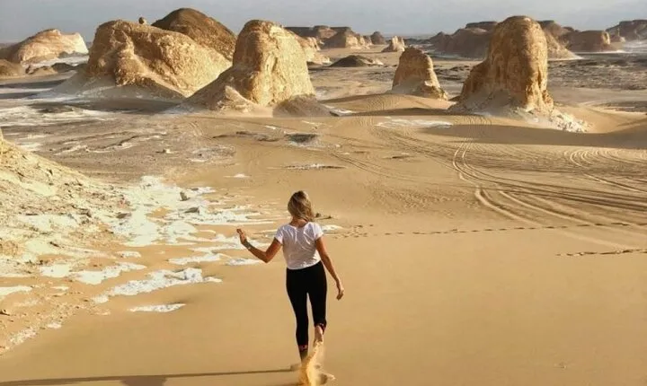 Private Camping Overnight Trip to Bahariya Oasis White Desert from Cairo