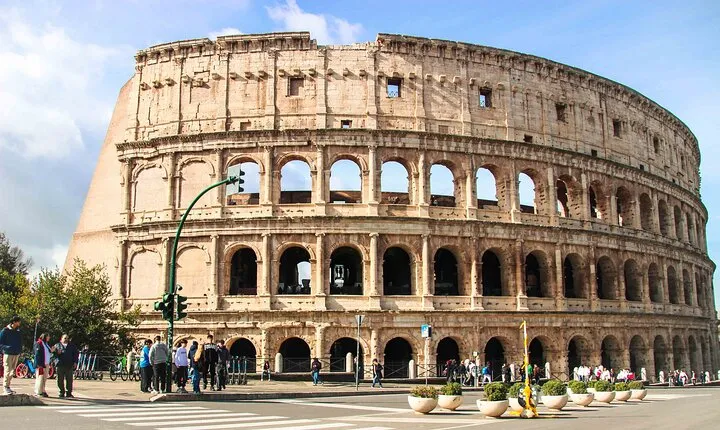 Rome: Colosseum, Forum, and Palatine Hill 3 hr Tour