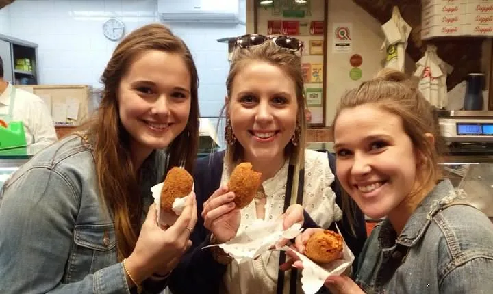 Tasty Trastevere Street Food Tour in Rome from Tiberine Island to Ponte Sisto