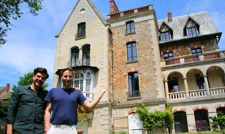 Private day trip Paris to Champagne: Tastings & Lunch with Locals