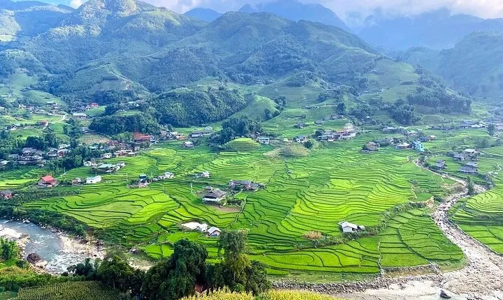 2 Day Sapa Cultural Tour from Hanoi with Homestay
