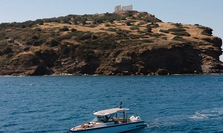 Private Swimming Cruise to the Athenian Riviera & Cape Sounion