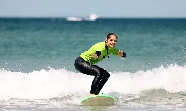 Half-Day (2hr) Surf Experience in Newquay - Beginners & Improvers