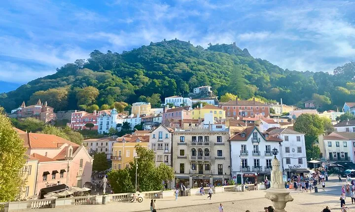 PRIVATE Tour From Lisbon: SINTRA & Cascais - A 4-hour Adventure