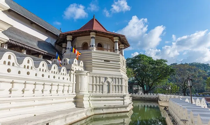 Kandy City Tour from Bentota