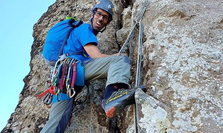 Professional climbing guide