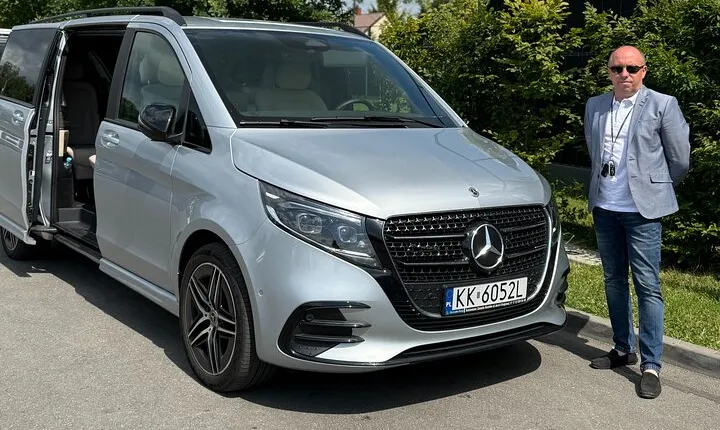 From Krakow or Katowice to Prague - Private VIP Transfer