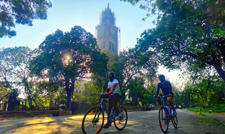 Mumbai City Sightseeing Guided Tour on a Bicycle