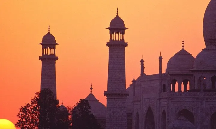 Agra Day Tour Sunrise and Sunset of Taj Mahal