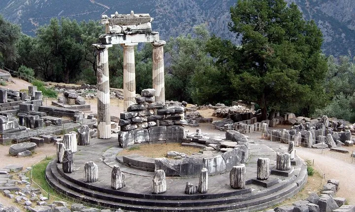 Private Full Day Tour In Delphi
