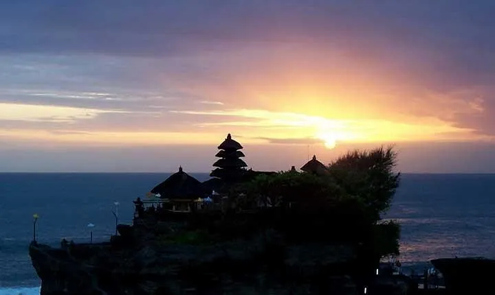 Private Chartered Car to Ubud Villages and Tanah Lot