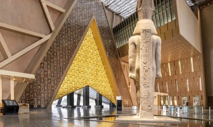 Priv Tour: Grand Egyptian Museum, Giza Pyramids & Sphinx w/ Lunch