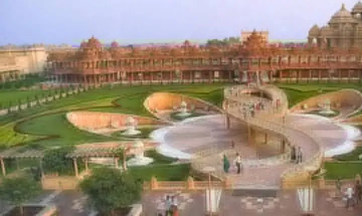 Private Tour of Temples and Spiritual Sites of Delhi
