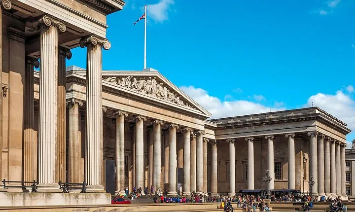 Marvels at the British Museum: Rosetta Stone, Parthenon, Mummies