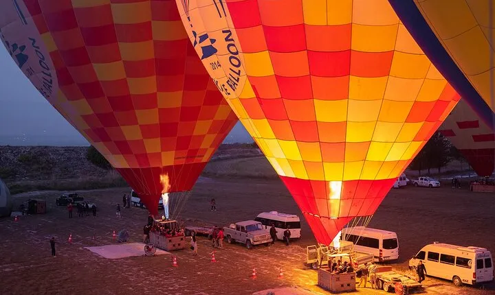 Hurghada: 2-Day Luxor Tour with Hotel, Balloon, & Boat Ride