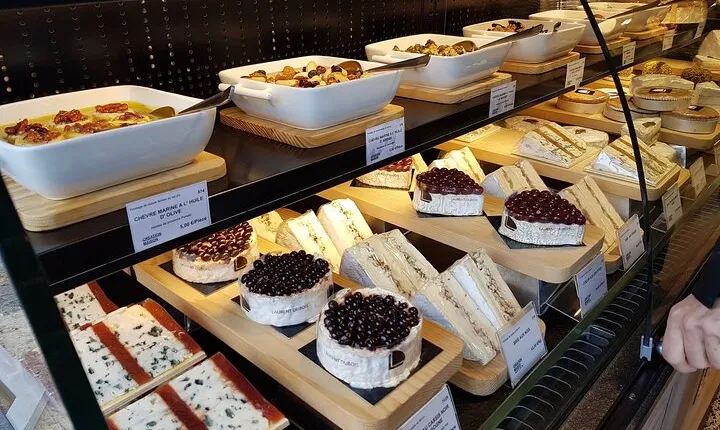 Gastronomic Walk in the Latin Quarter of Paris