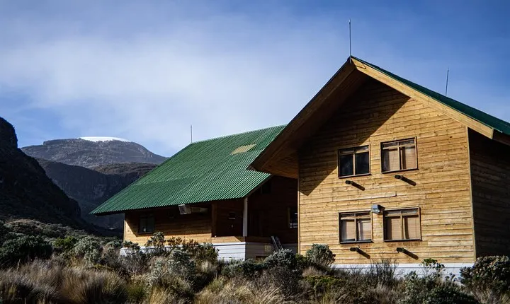 El Cisne high mountain refuge from Manizales