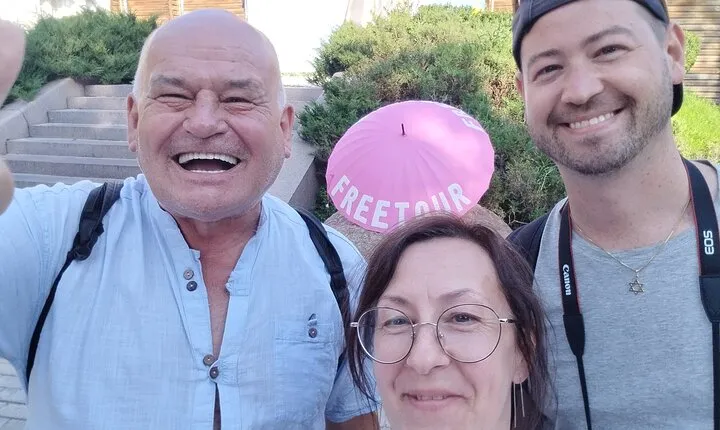 Kyiv centre overview walking