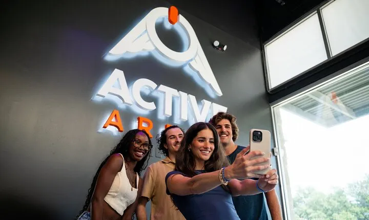 Active Arena : Thrilling Indoor Games in Dallas