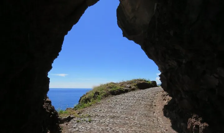 Southwest of Madeira and Calheta Paul do Mar 4x4 Full-Day Tour