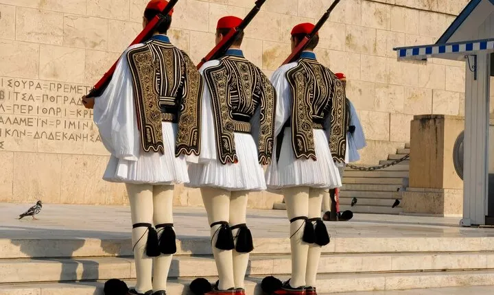 Athens Top Highlights & Hidden Gems: Private Walking Tour