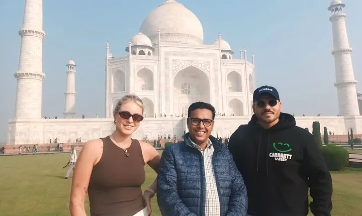 Taj Mahal and Agra Fort Private Day Tour by Car