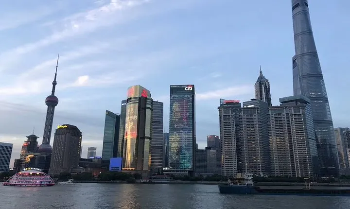 5-Day private tour from Chengdu to Shanghai