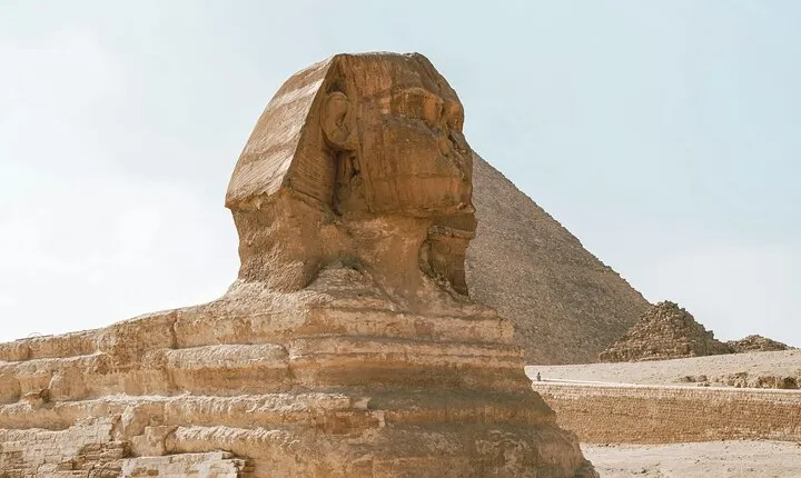 Half Giza Tour Pyramids Camels and Authentic Egyptian food