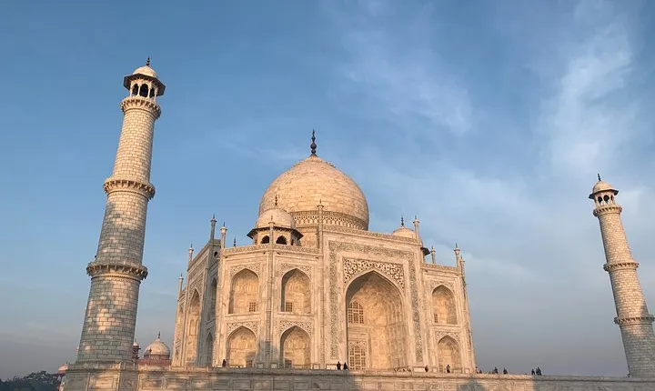 Tajmahal Skip -the- line- Sunrise Tour With Private Guide