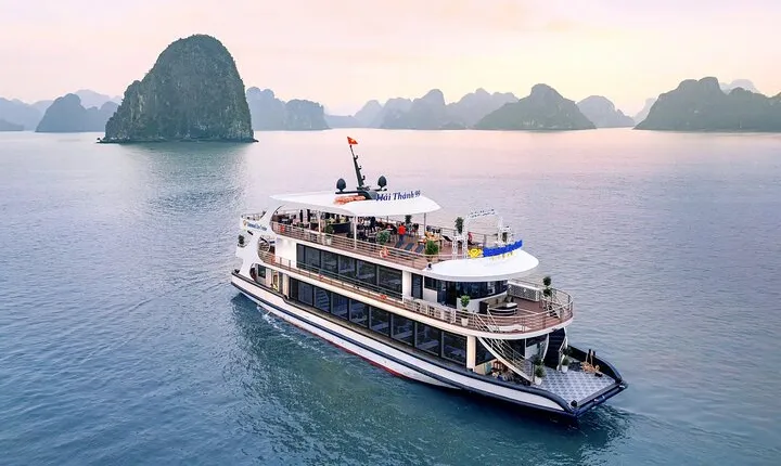Halong Bay Day Tour Diamond Era Cruise (Indian Set Menu Optional)