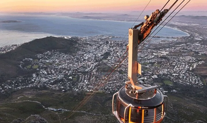 Table Mountain, Constantia Wine and Kirstenbosch Gardens Tour